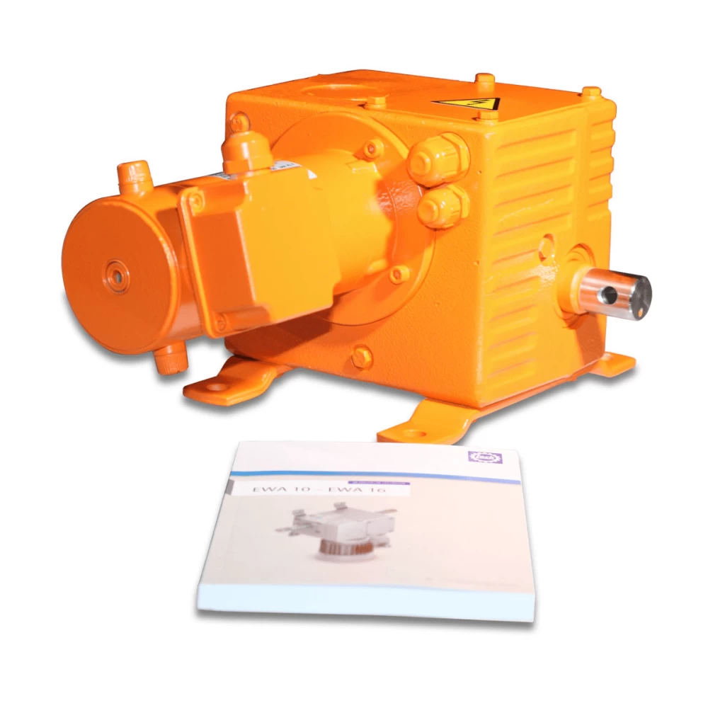 Серводвигатель EWA12  24В 9,4A 150Нм 1,6 об/мин LSC40