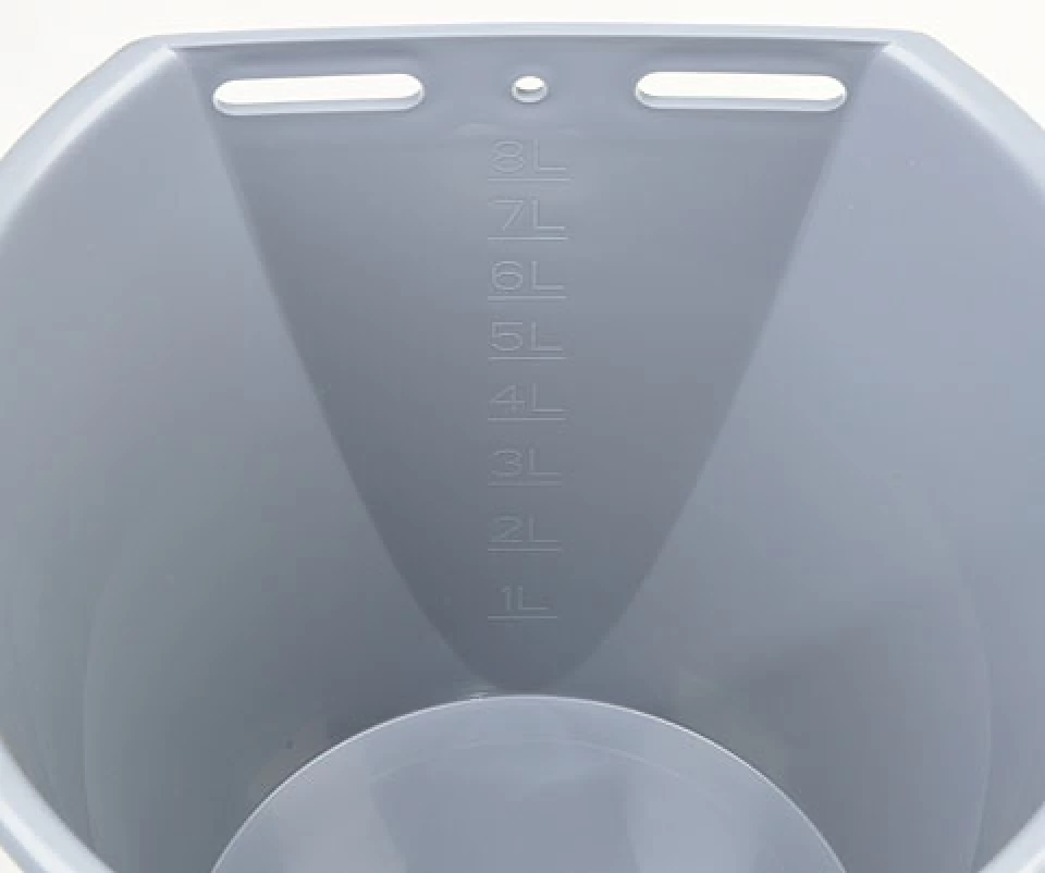 Ведро-поилка с соской для телят