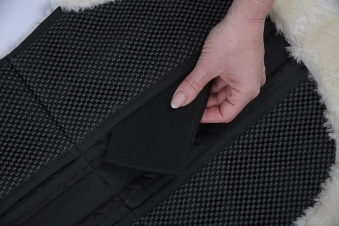 Седло корректор из искусственного меха, размер Pony, черное