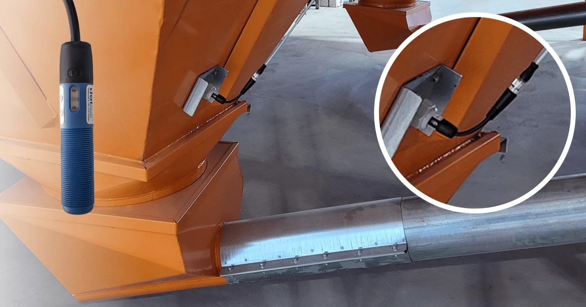 Емкостный/бесконтактный датчик  DOL 26 CA-P-M18-NF-CA-SCR-B-2T С РЕЗЬБОЙ