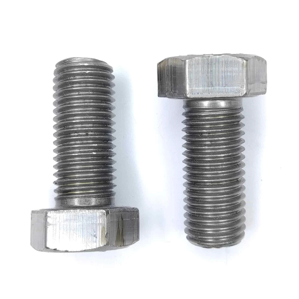 Винт с шестигранной головкой M20x50 