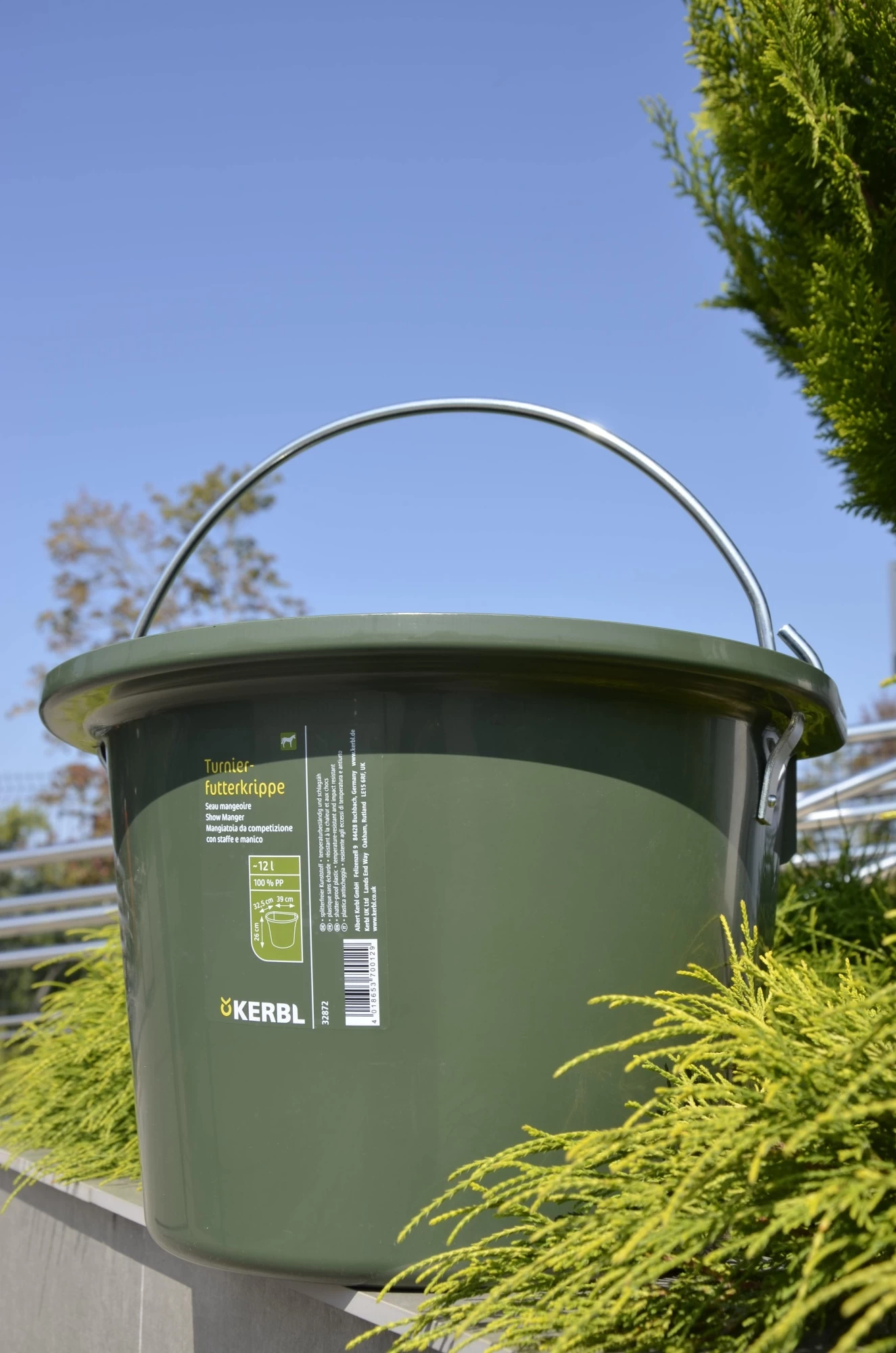 Кормушка 12л с подвесным кронштейном и ручкой для переноски, хаки