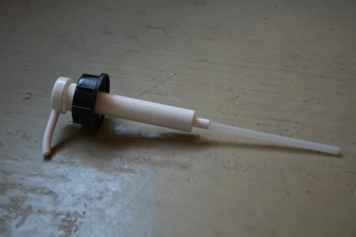 Дозирующий насос 10л