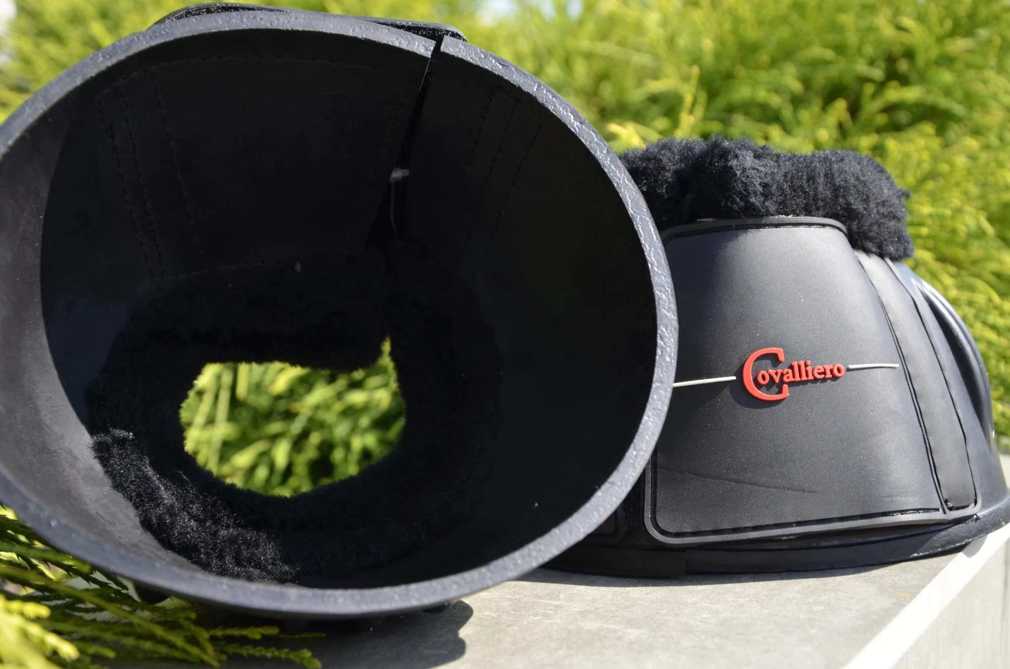 Сапоги-колокольчики для копыт резиновые с флисом Covalliero Teddy Fleece, размер Cob, черные